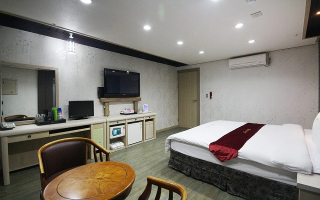 Tongyeong Man to Man