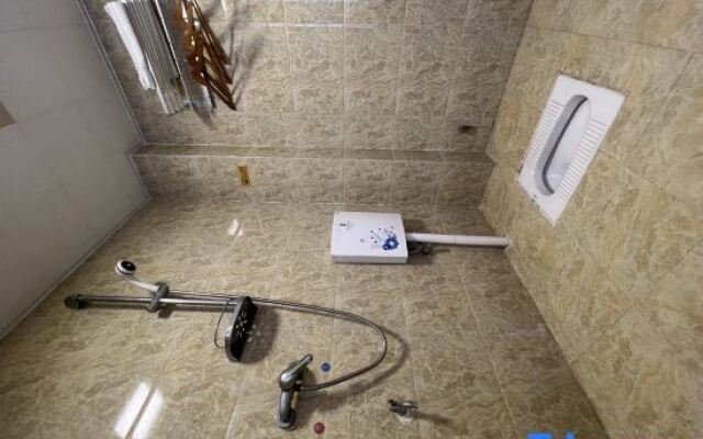 Binyang Dream Team Hotel (Litang Branch)