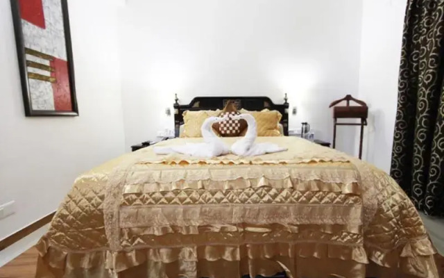 Hotel White Dammar