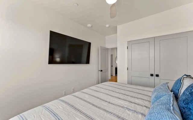 Periwinkle Sky 3 Bedroom Condo