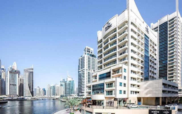 Stylish 2BD with great view in Marina View Tower