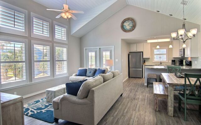 Sea-Esta 407 by RedAwning