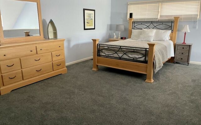 Lakeview Landing Pristine 3BR Condo