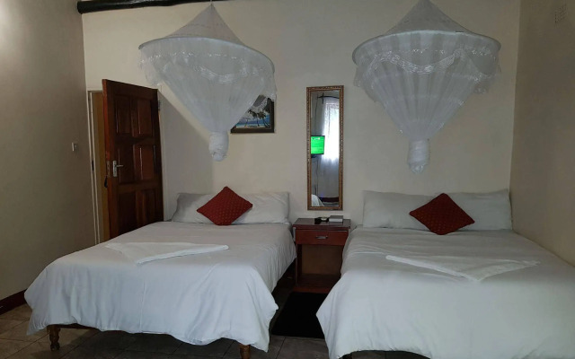 Mopani Lodge