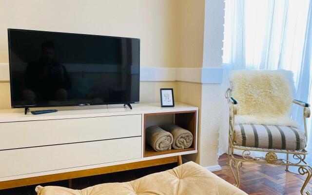 MRG - Charmoso 2D na Rua Coberta