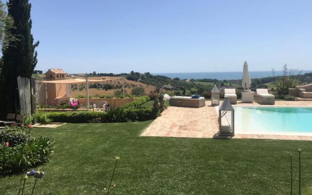 Castel 74