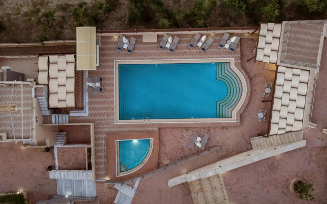 Sunrise Suites