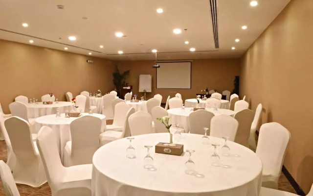 Garden Plaza Hotel