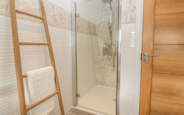 Haul A Gwynt, Pwllheli