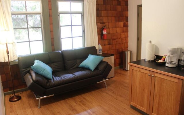 Lava Lodge at Hale Kilauea