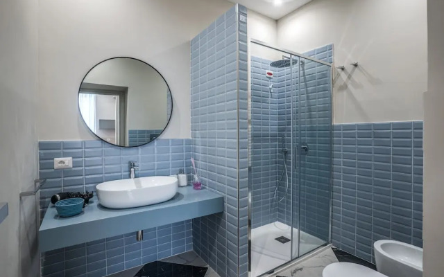 Pink Rose in Naples With 1 Bedrooms and 1 Bathrooms