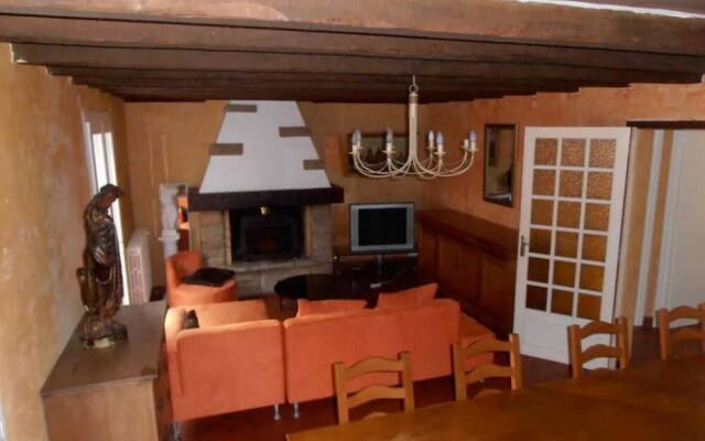 House With 4 Bedrooms in Damgan, With Enclosed Garden - 200 m From the