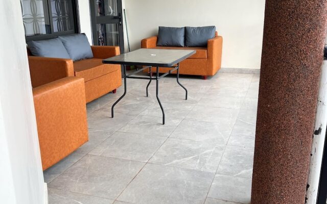 Inviting 9-bed Villa in Kampala