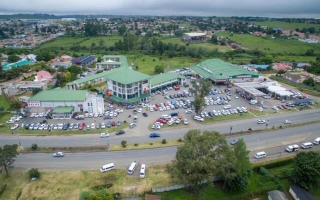 Hotel Savoy and Conference Centre