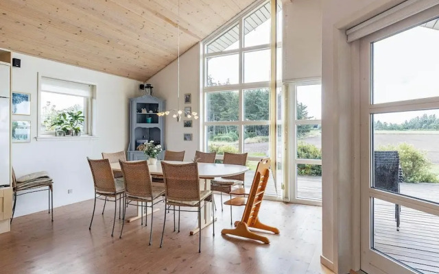 8 Person Holiday Home in Spottrup