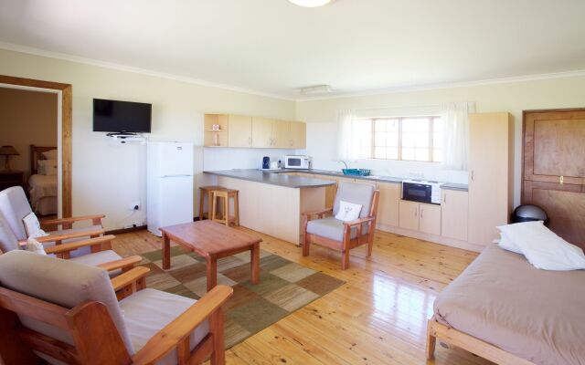 Mentors Country Estate