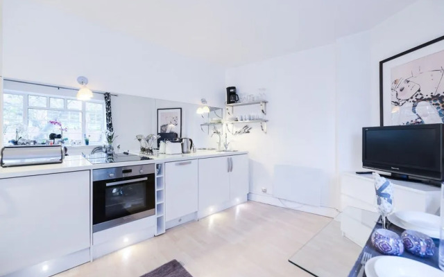 Leicester Square 1 Bedroom Apartment