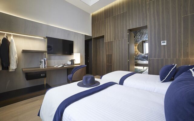 Messori Suites