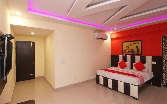 OYO 26869 Taj View Pent House