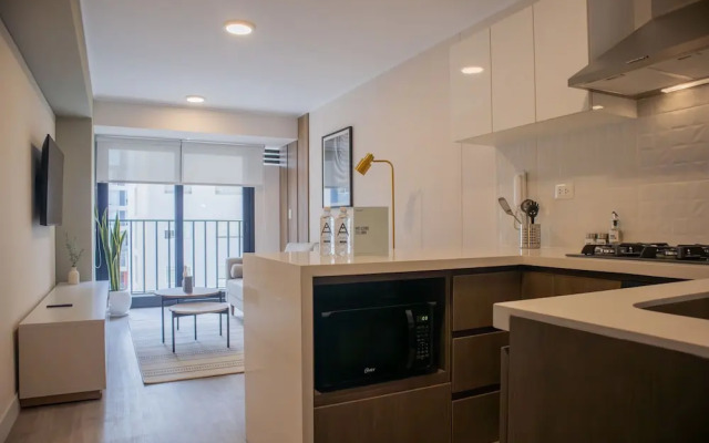w Wonderful 1BR w Balcony in Miraflores
