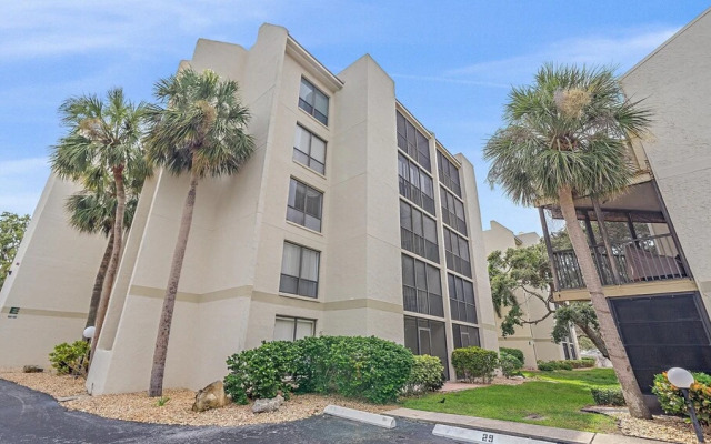 My Happy Place 2 Bedroom Condo