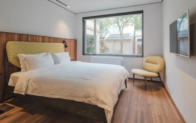 Smart House with 3 Suites