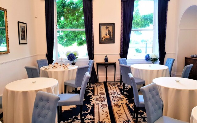 Longworth Hall Hotel