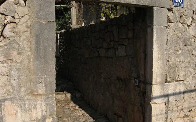 Stone House Kalamota