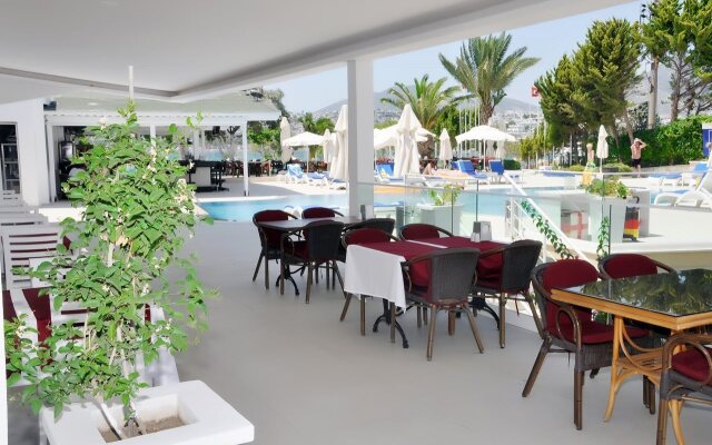 Siesta Beach & Apart Hotel