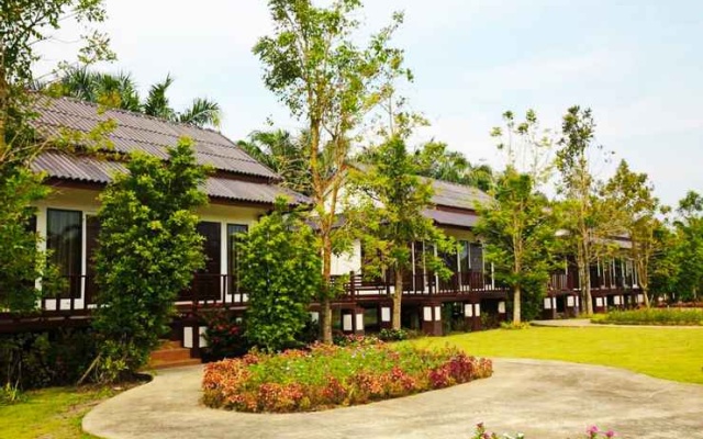 Sunflora Resort Chumphon