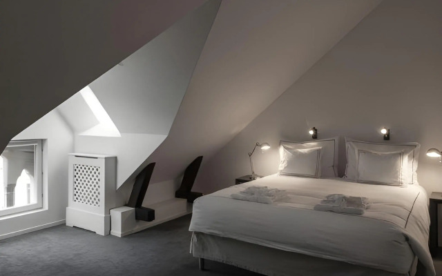 The Sparrow Hotel