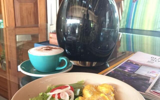Riverhouse Hotel - The Teak House
