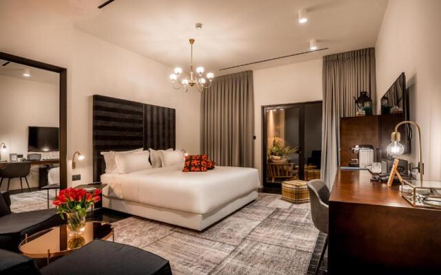 Lear Sense - Experience Luxury Hotel