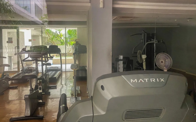 New And Modern Look Studio Room At Apartment Bassura City