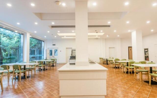 GreenTree Inn Suzhou Railway Station South Square Humble Administrator's Garden Business Hotel