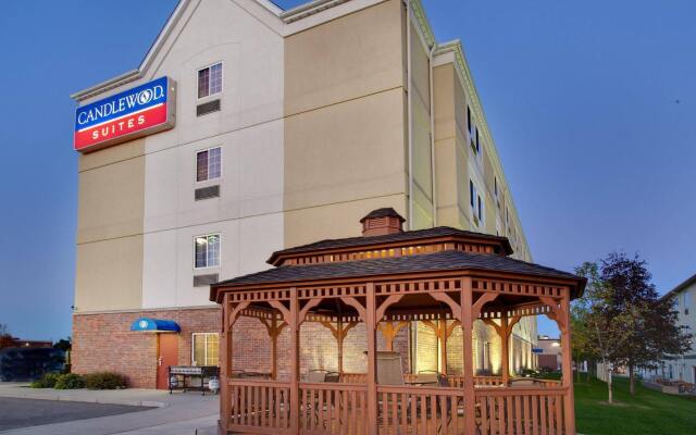 Candlewood Suites Bloomington-Normal