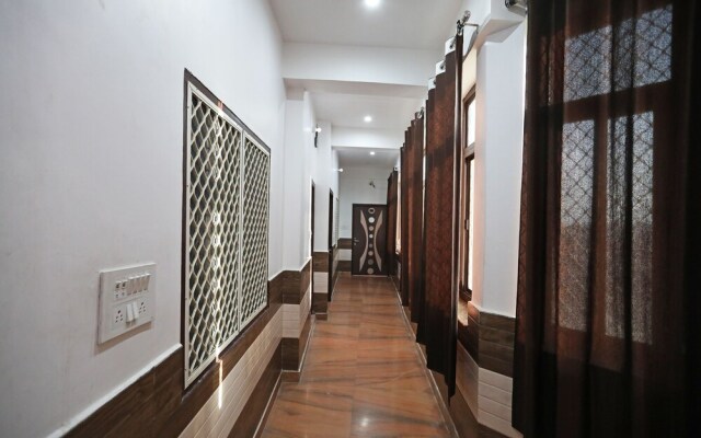 OYO 10610 Anand Guest House