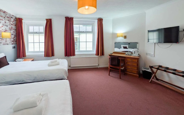 Oriel Hotel