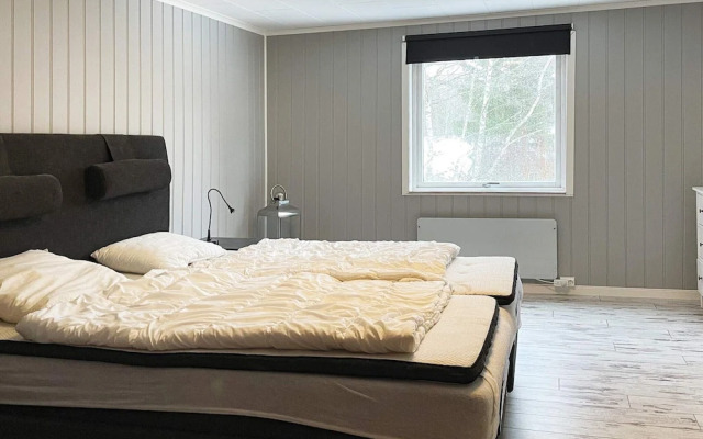 6 Person Holiday Home in Bengtsfors-by Traum