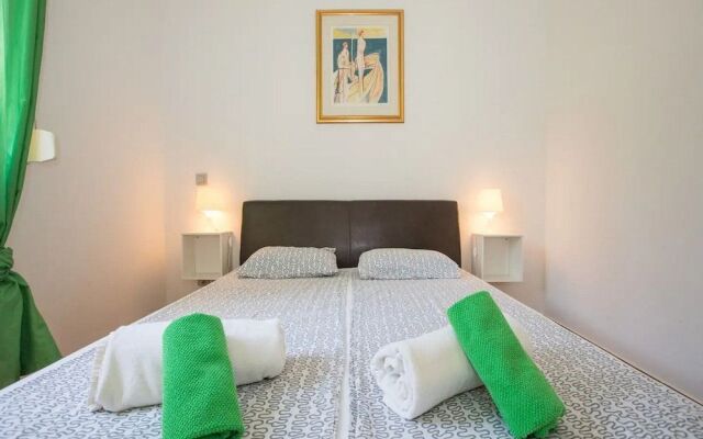 City Holiday Apartment