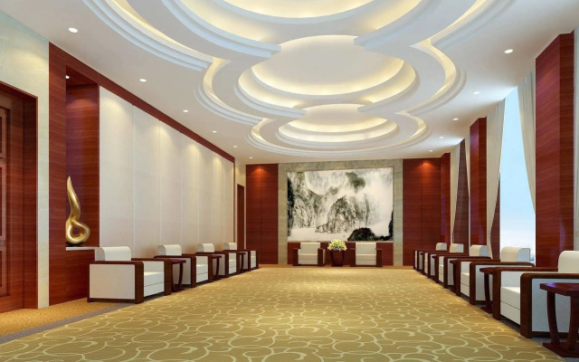 Red Forest Hotel