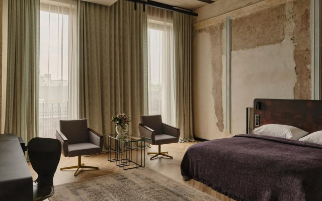 Grand Hotel