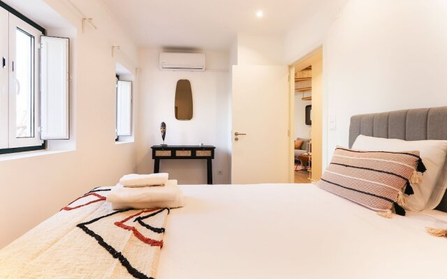 Alfama Elegant by Homing