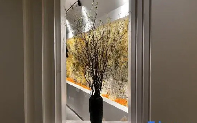 Xiaoqiao Liushui Renjia Inn