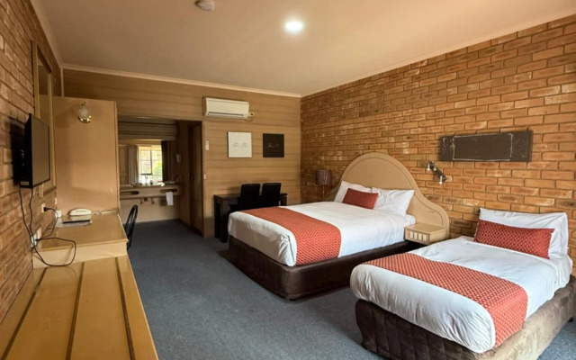 Quality Inn Colonial