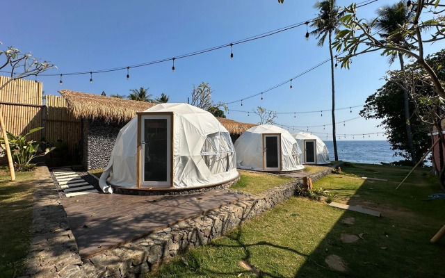 Glamping @ Pebbles & Fins by ZUZU