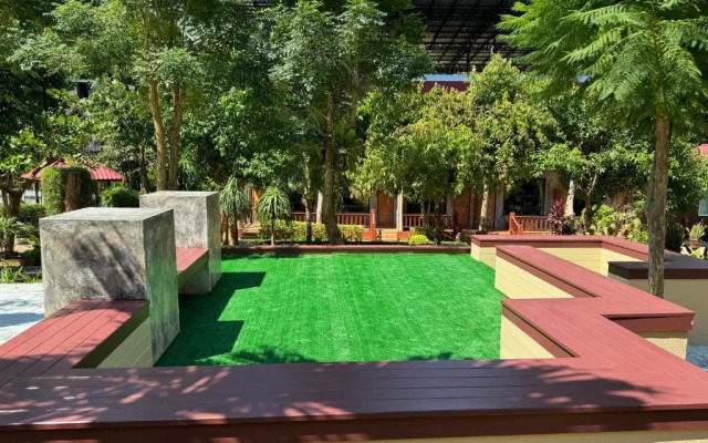 Ban Chom Samed Resort