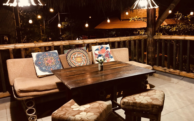 La Facha Hostel Restaurant Surf