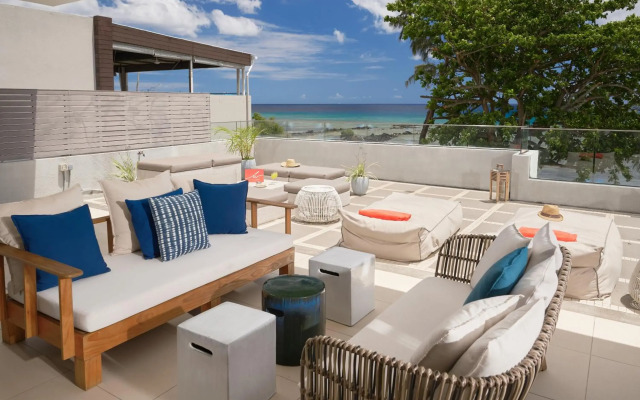 Les Estivales Beachfront Suites & Penthouses by LOV