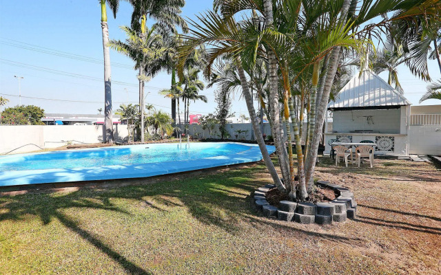 Q Express Motel